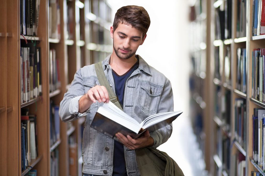 Lees meer over het artikel WAT KOST DE STUDIE VAN DE KINDEREN?